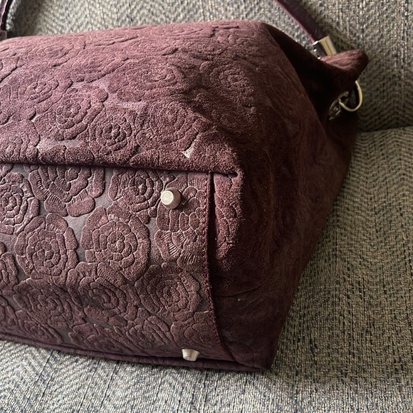 Arcadia Purple leather/suede Floral Embossed Handbag. - Picture 9 of 16